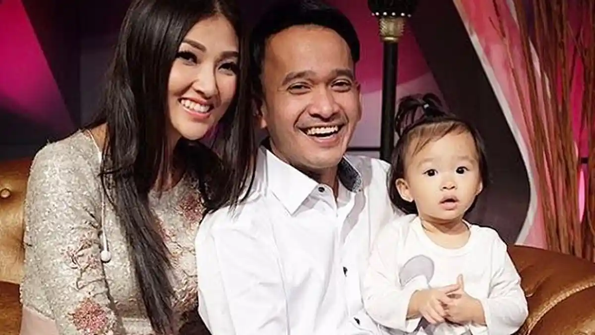 Pinter Banget! Sebelum Bobok, Ini yang Dilakukan Thalia Kepada Ruben Onsu!