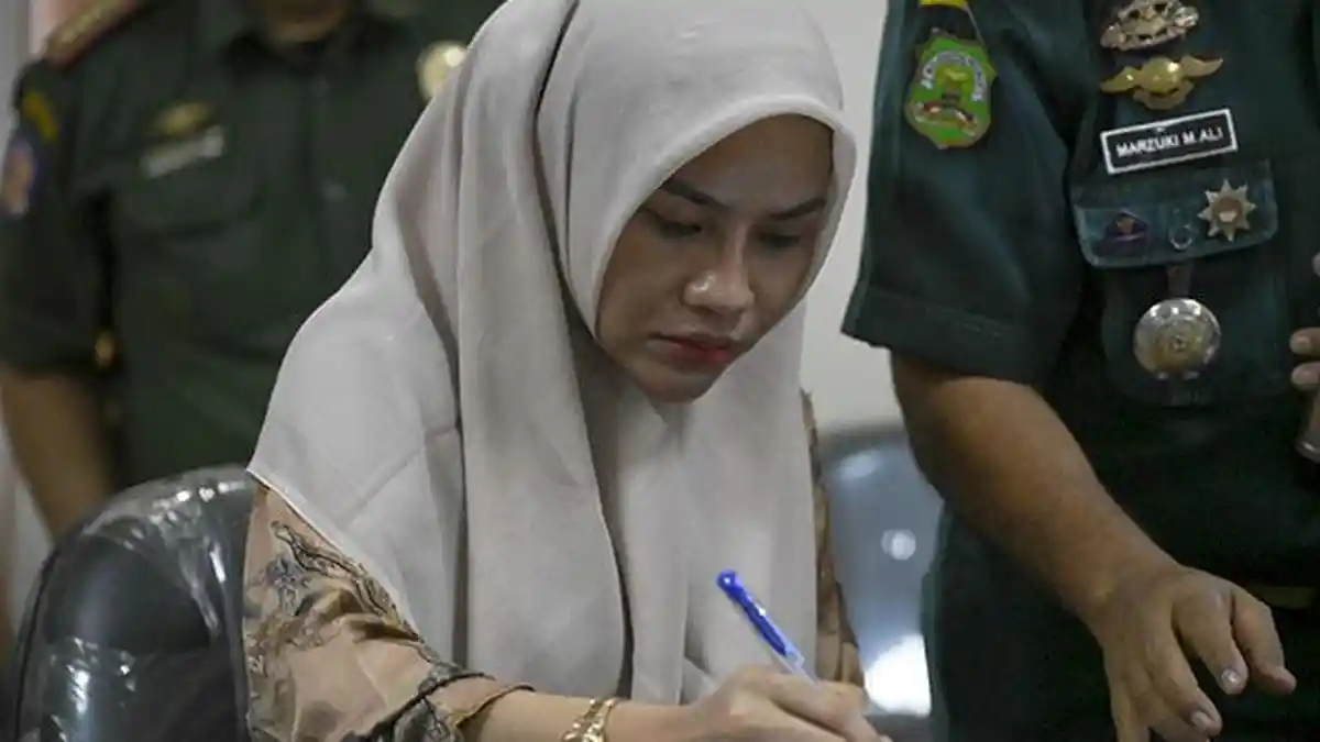 Tiktoker Aceh Minta Maaf Usai Viral Ngaji Sambil Diiringi Musik DJ