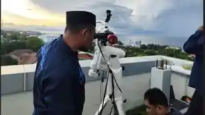 Pantau-Hilal-Awal-Puasa-Ramadan-2025-di-Kupang.jpg