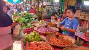 Harga-bahan-pokok-di-Pasar-Tradisional-Tilamuta.jpg