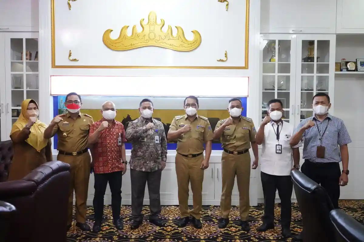 Pemkot Metro Terima CSR dari Bank Lampung