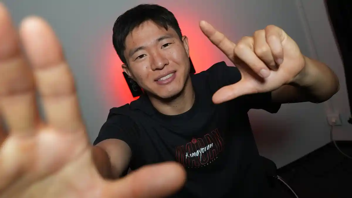 Profil Kwon Chang-hoon: Baru Debut Langsung Cetak Gol & Asis untuk ...