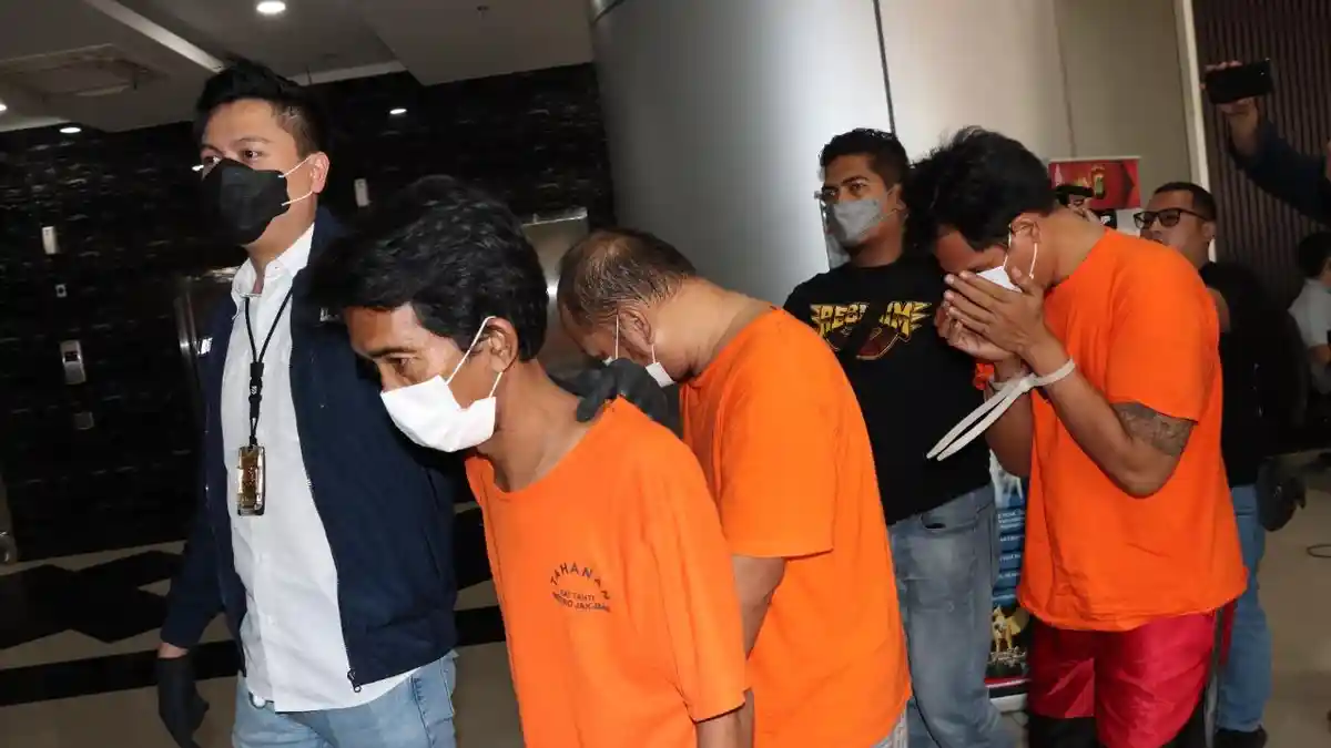 Bobol Rumah Kosong dan Bawa Kabur Emas 5 Kilogram, Tiga Pelaku Diciduk