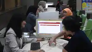 Foto-ilustrasi-pelayanan-di-DPMPTSP-kota-Bandung.jpg