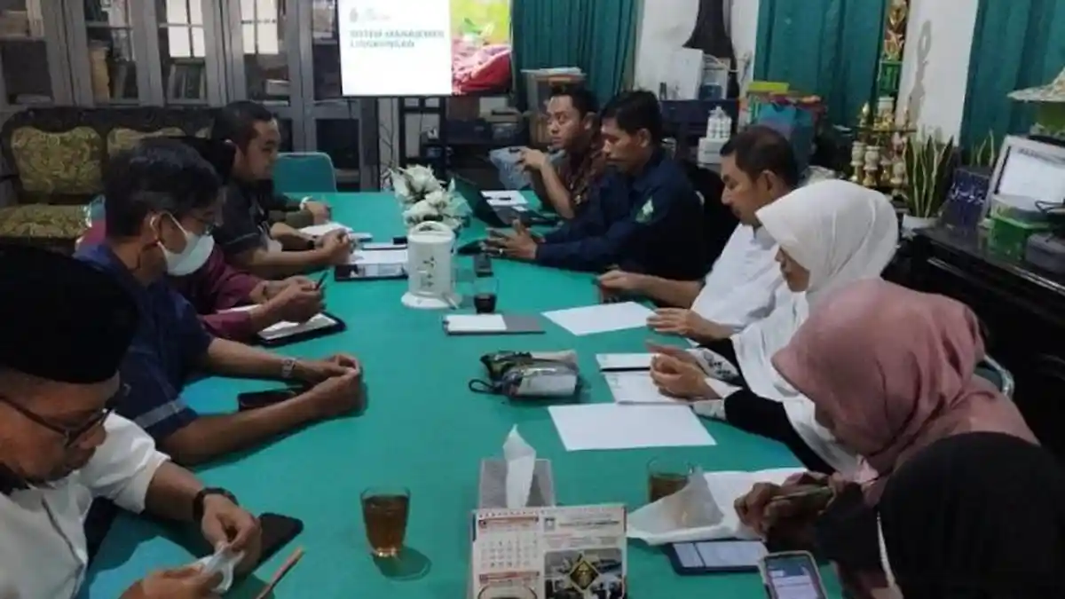 Dosen UIN Walisongo Gelar Pelatihan Sistem Manajemen Lingkungan di PP Sabilurrasyad Kendal