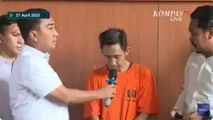 dokter-rekam-mahasiswi-mandi.jpg
