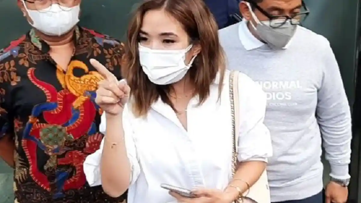 Gisel Bakal Dipenjara? Ahli Tarot Ramal Nasib Ibunda Gempi Setelah Tersangka Video Syur Bareng MYD