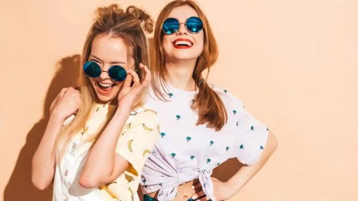 4 Zodiak Ini Dikenal Miliki Teman Paling Banyak dan Populer, Zodiakmu Termasuk?
