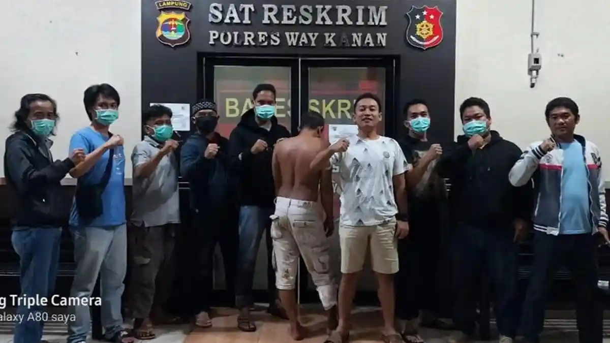 BREAKING NEWS Tekab 308 Polres Way Kanan Ringkus DPO Curat Puluhan Sepeda Motor