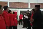 Ono Surono Sambangi Sumedang, Konsolidasi Ratusan Kader PDIP Sambil Berikan SK Pengurus