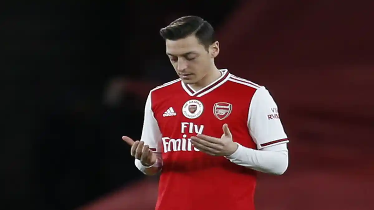 Link Live Streaming Liga Inggris Arsenal vs Leicester, Ada Apa dengan Oezil?