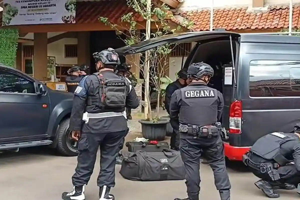Polisi Ungkap Fakta Mengejutkan Ledakan SMAN 72: Pelaku Bertindak Sendiri, Bukan Jaringan Teroris