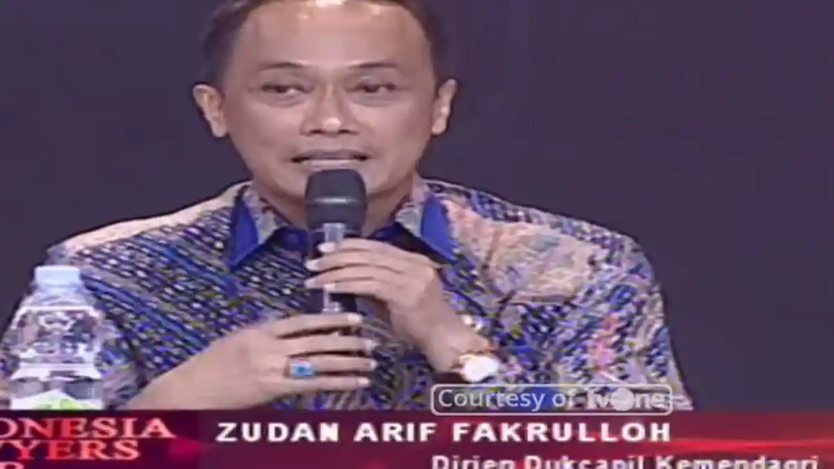 Diduga untuk Pilkada, Dirjen Dukcapil Bongkar Fakta E-KTP yang Tercecer 'Bangsa yang Penuh Curiga'