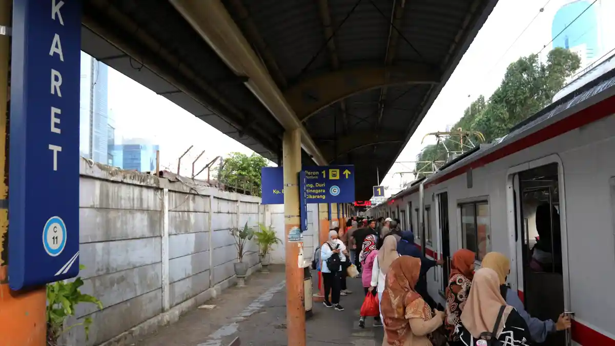 Kaji Penutupan Stasiun KRL Karet, Kemenhub Libatkan Masyarakat Setempat 