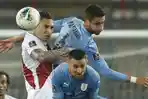 rodrigo-bentancur-kanan-atas-duel-dengan-pemain-peru-paolo-guerrero.jpg