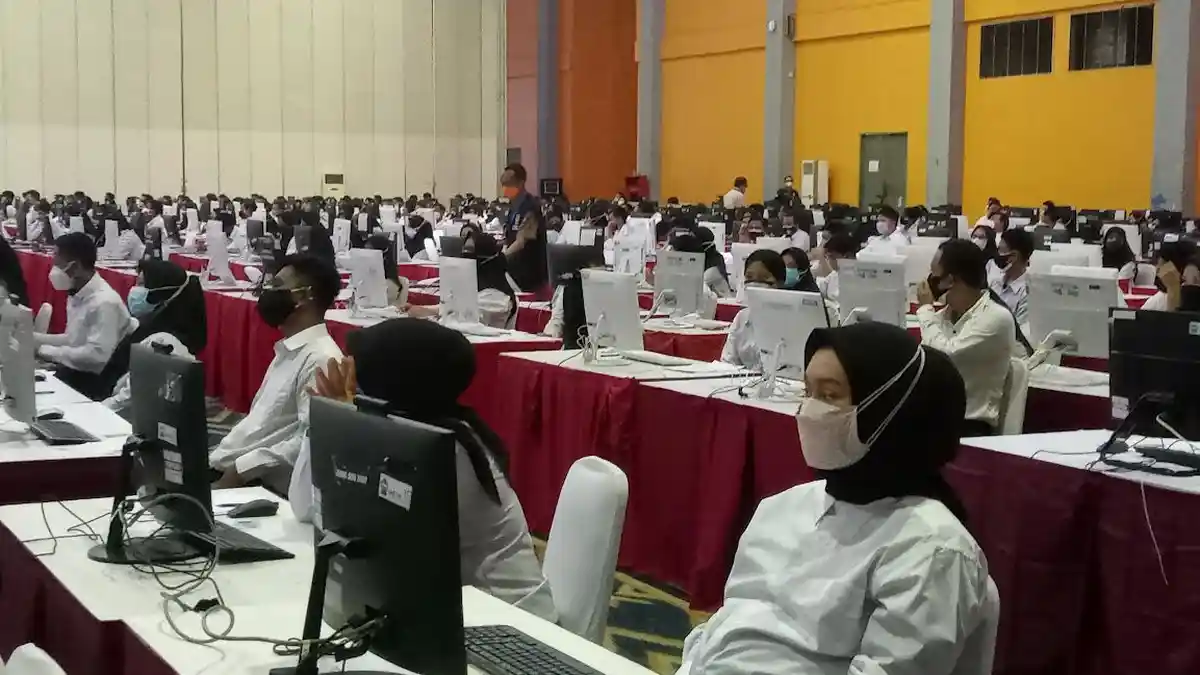 Pantau SKD CPNS, Plt Gubernur Sulsel: Kita Butuh SDM Berintegritas