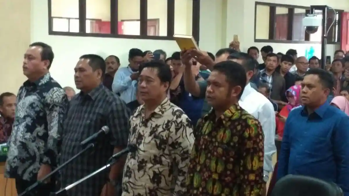 Soal Fee 2 Persen Proyek Multiyears, Cornelis Buston Sebut Nama Zoerman