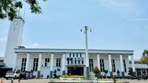 Stasiun-cilacap-potret.jpg