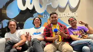 Grup-band-legendaris-Slank-saat-press-conference-di-Bank-Mandiri-Kendari.jpg