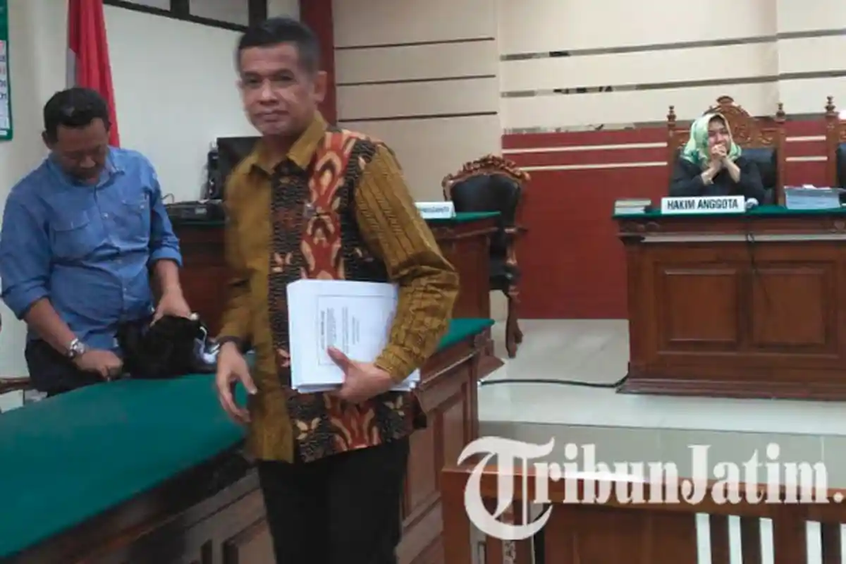 Dituntut 10 Tahun, Bupati Nganjuk Nonaktif Taufiqurrahman Minta Agar Dibebaskan Lewat Kuasa Hukumnya