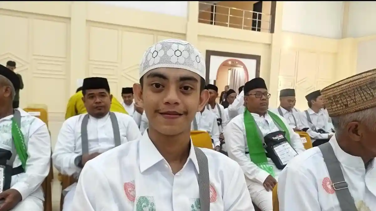 Rahmat Djamalu Mahasiswa Universitas Negeri Gorontalo Calon Jemaah Haji Termuda, Bawa Doa untuk Ayah