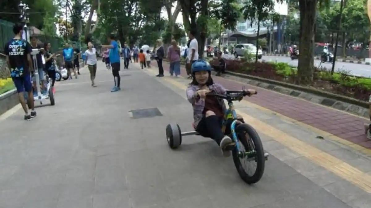 Wisata Super Murah, Keliling Jalur Pedestrian Baru di Kebun Raya Bogor