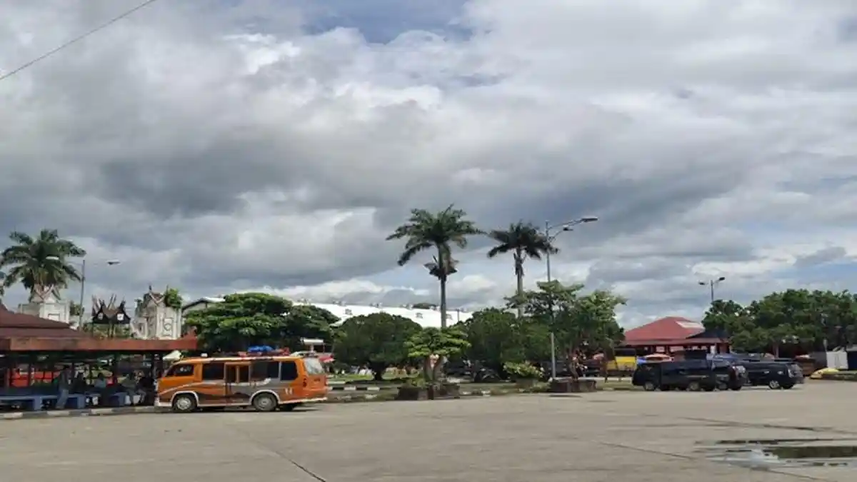 Puncak Arus Balik, 101 Bus AKAP Masuk Terminal Bareh Solok