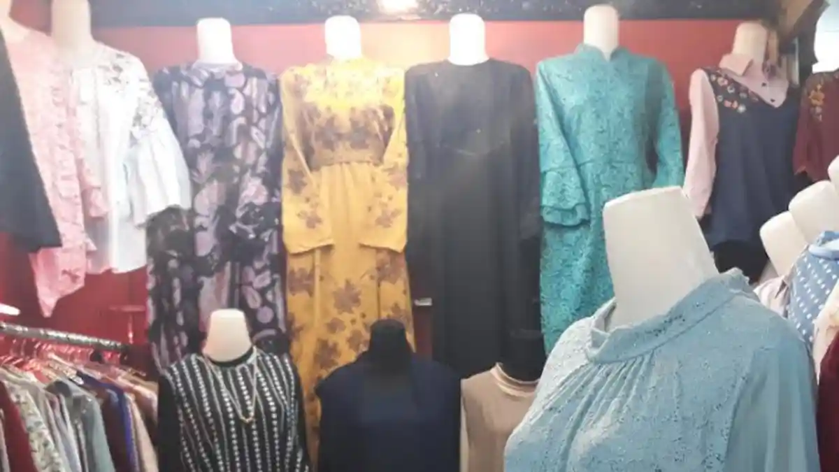 Aneka Model Baju Muslim Terkini di ITC Cipulir Mas, Yuk Intip!