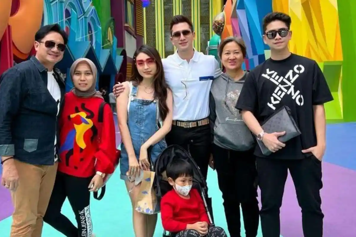 Liburan Bareng Verrell Bramasta, Penampilan Natasha Wilona Bikin Netizen Salfok: Cantik Banget