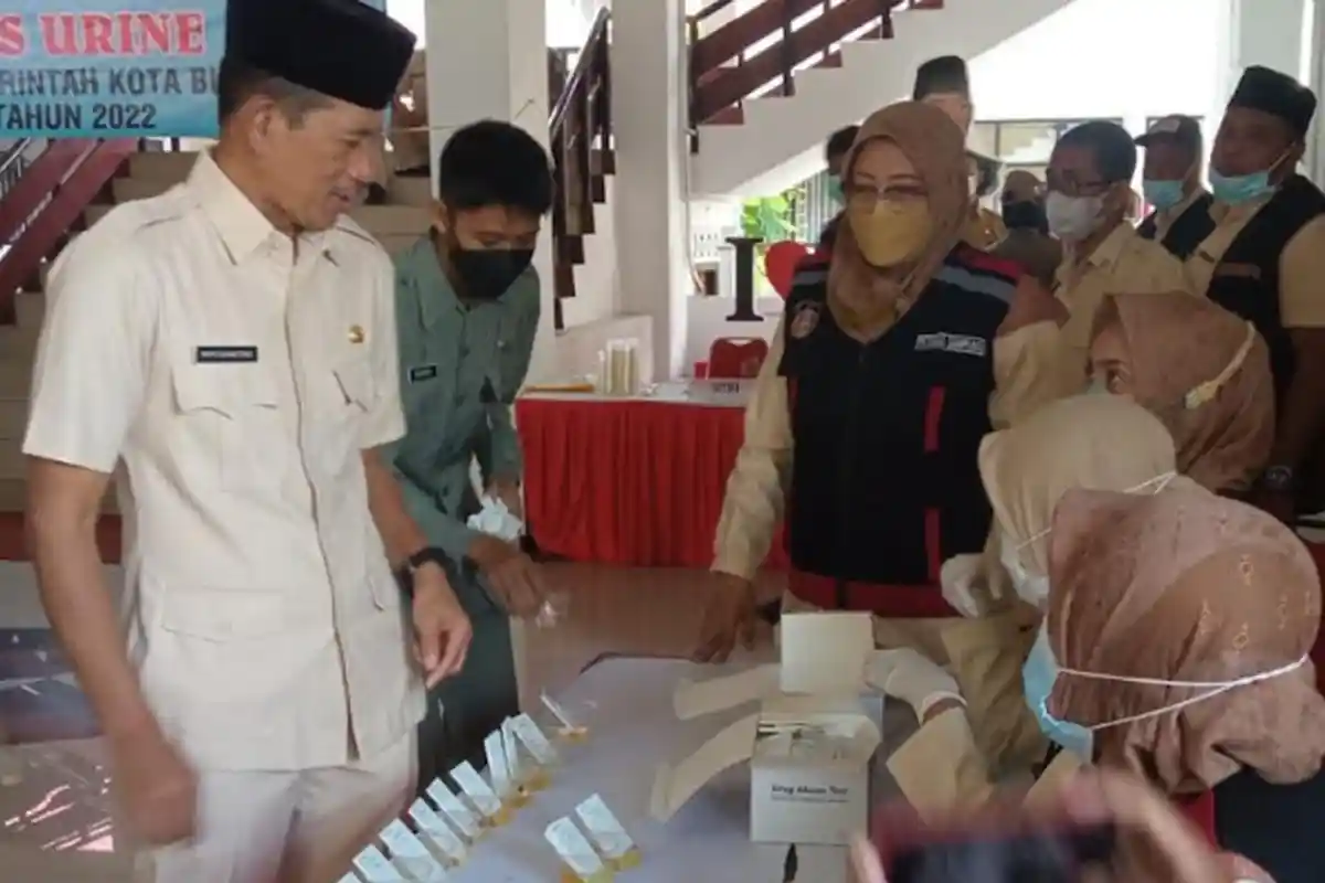Ratusan ASN Pemkot Blitar Tes Urine, Berikut Hasilnya