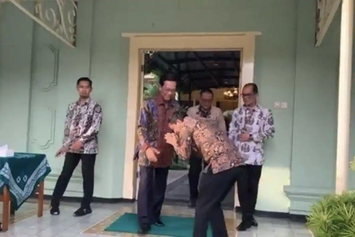 Sri Sultan HB X Bantah Bahas Ade Armando saat Bertemu Raja Juli Antoni, Respon Ketua DPW PSI DIY