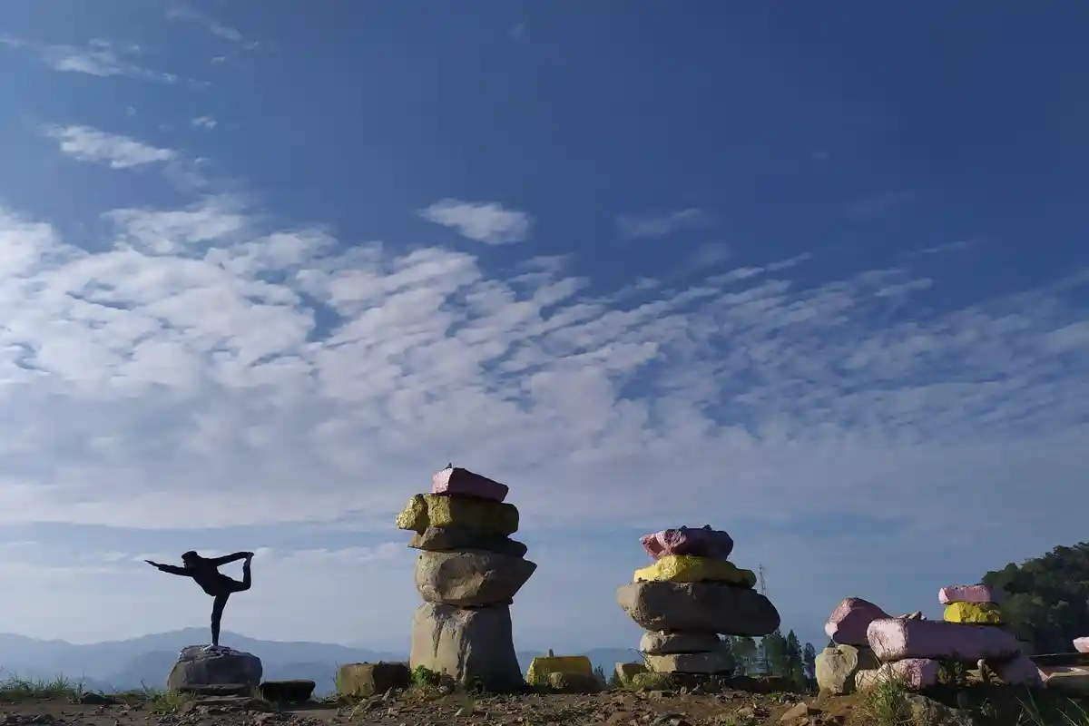 Kabut Misterius, Bentangan Danau yang Indah Bisa Anda Rasakan di Wisata Batu Susun Aceh Tengah