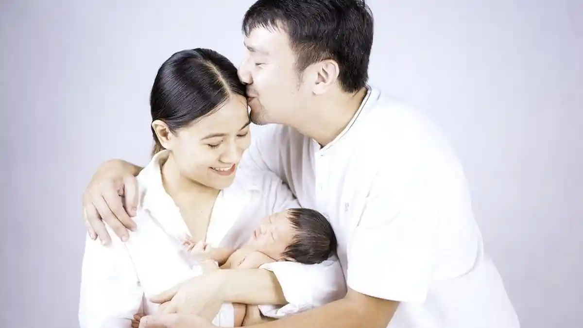 Cara Mendukung Ibu Menyusui yang Bisa Ayah Lakukan, Apa Saja?