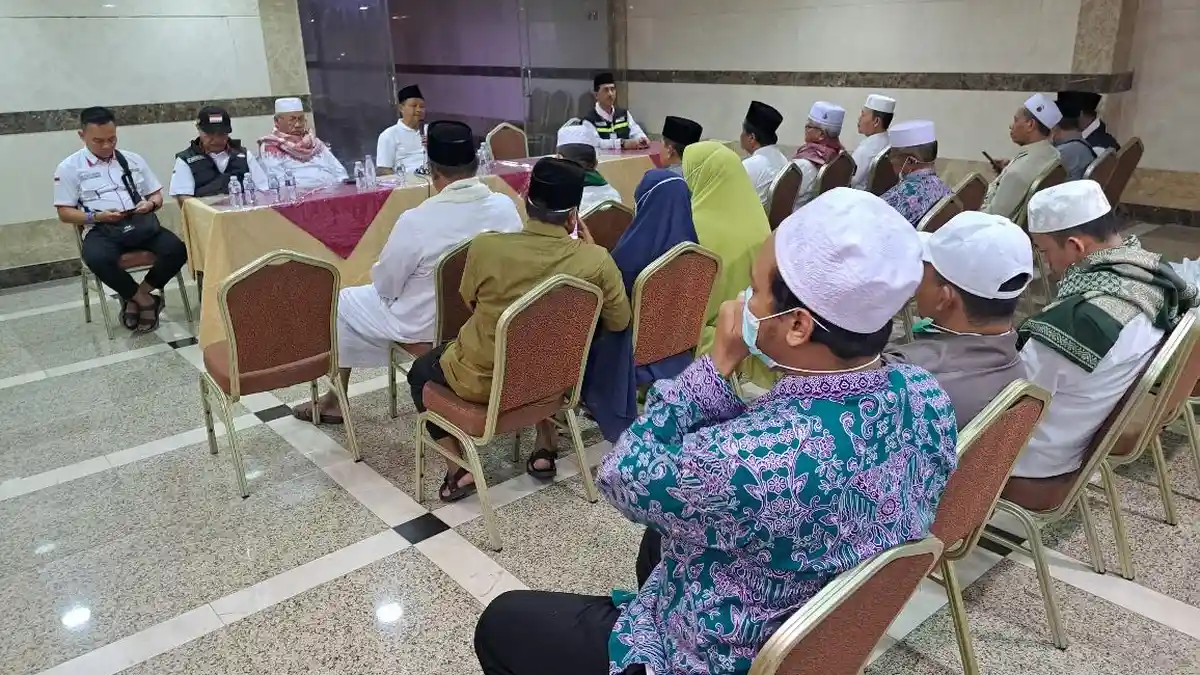 Uu Ruzhanul Minta Jemaah Haji Jabar Doakan Pemimpin dan Masyarakat Jabar saat Wukuf di Arafah