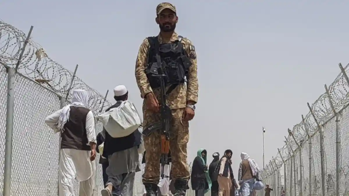 84 Tentara Afghanistan Melintasi Perbatasan Uzbekistan, Pakistan Tutup Perbatasan