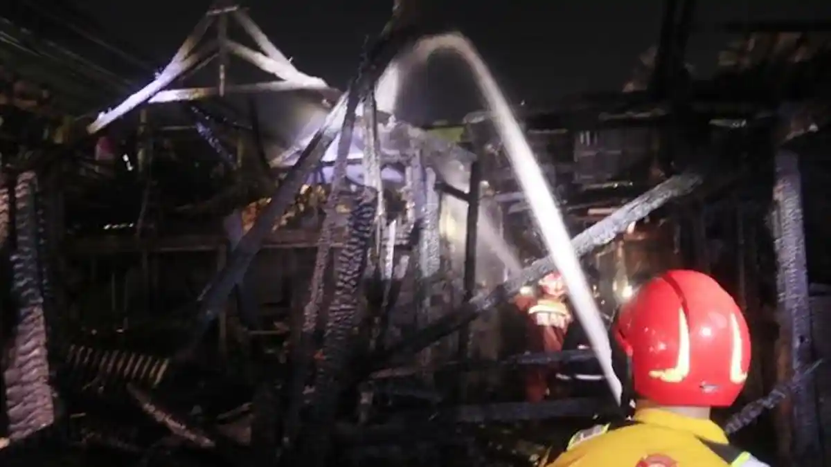 Pengakuan Pemilik Kios Pakaian Baju Sekolah yang Nyaris Terbakar di Pasar Segiri Samarinda
