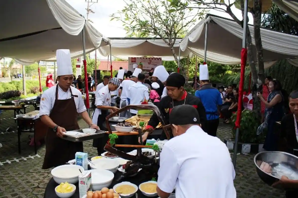 Jelang HUT ke-3, Ibis Manado Gelar Cooking Competition dengan Bahan Ikan Lemadang
