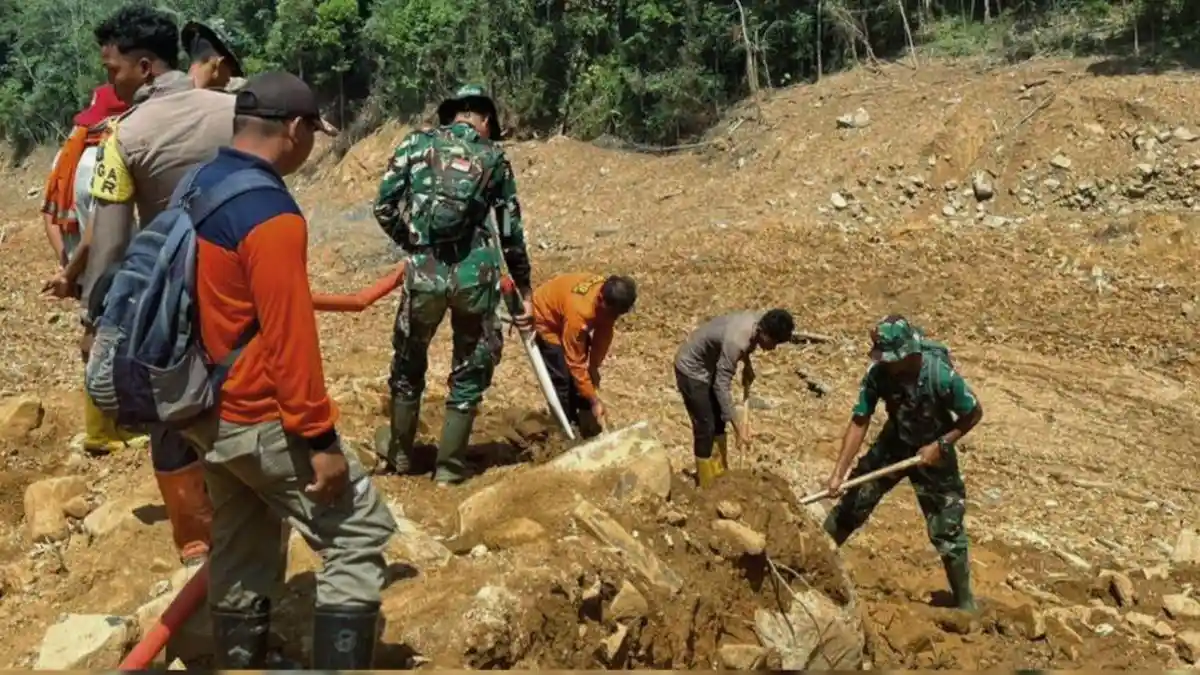 Sinergi SAR untuk Kemanusiaan, Tim Gabungan Masih Terus Cari Korban Bencana di Tapanuli Tengah