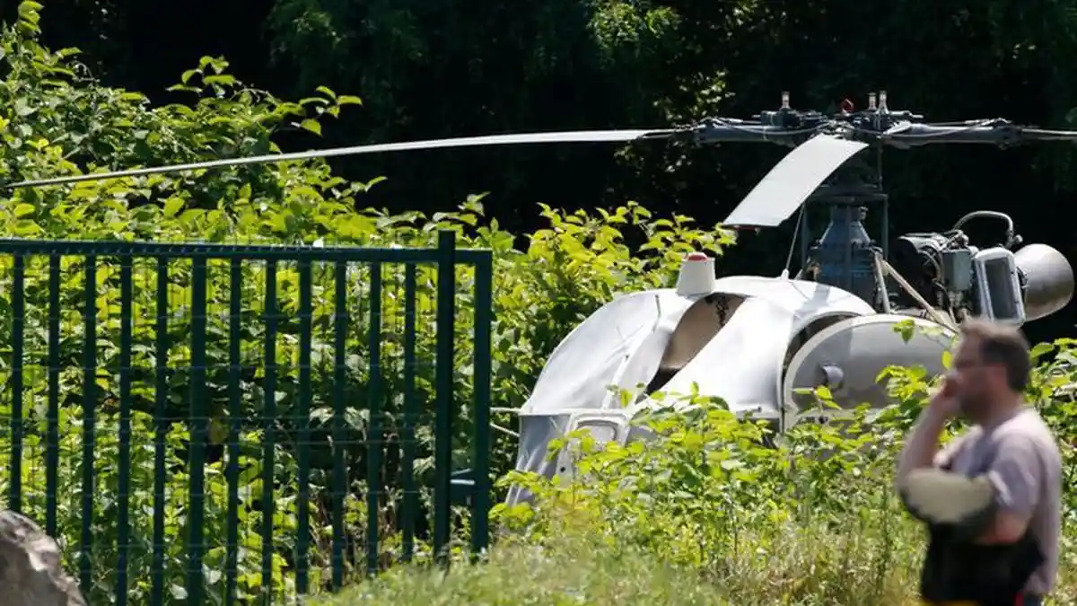 BAK FILM ACTION! Penjahat Terkenal di Perancis Ini Kabur dari Penjara Dijemput Helikopter