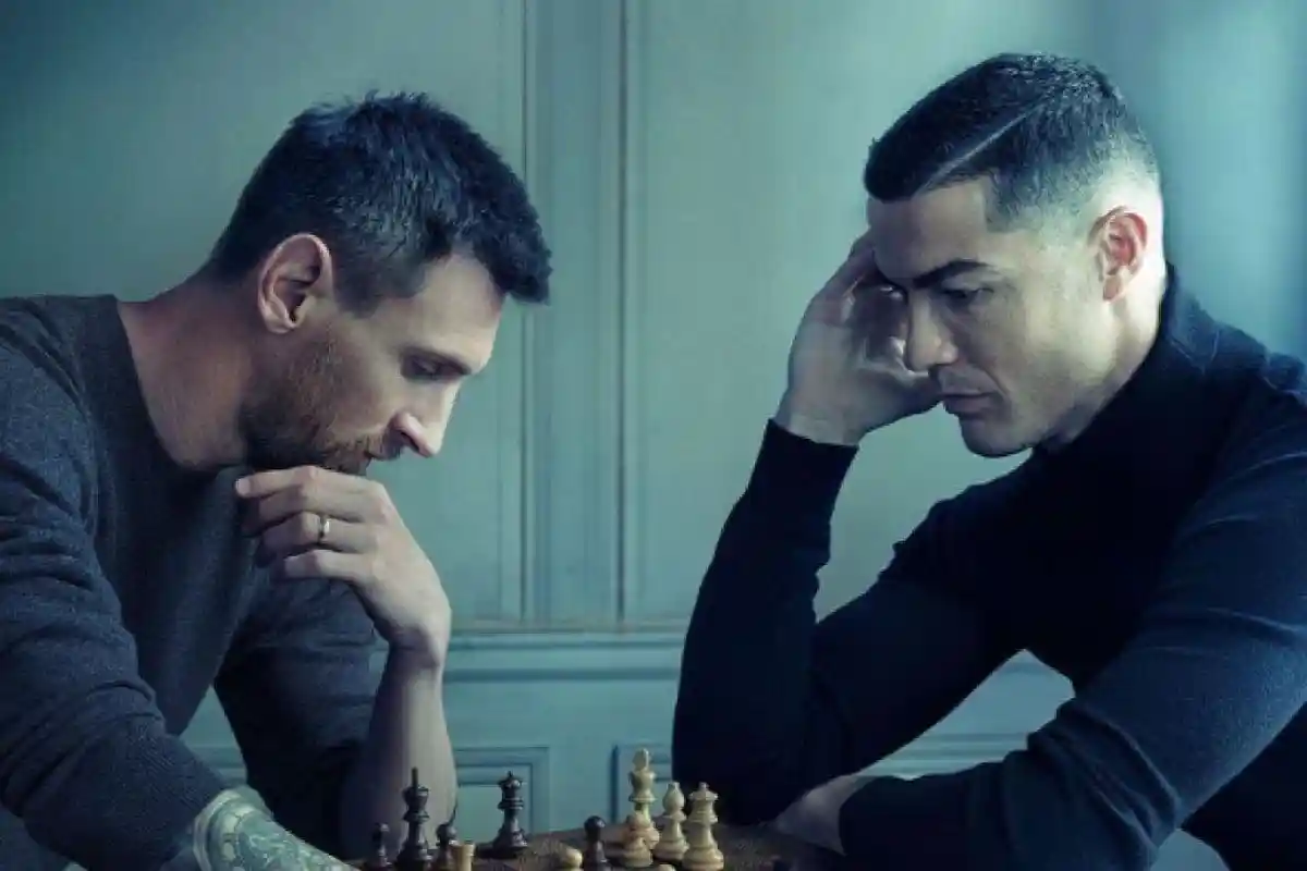 Pernah Setim di Real Madrid Tak Berarti Mesut Ozil Pilih Cristiano Ronaldo, Lebih Pilih Lionel Messi