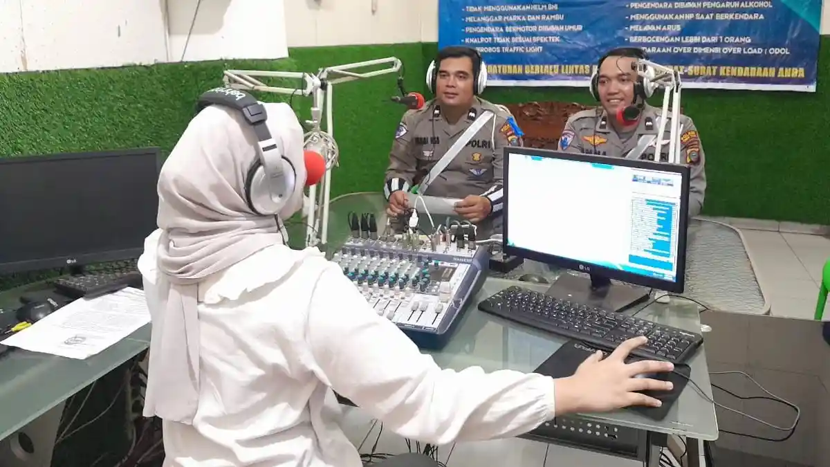 Polres Tebingtinggi Laksanakan Ops Zebra Toba 2024 di Beberapa Lokasi dan Penyuluhan di Radio