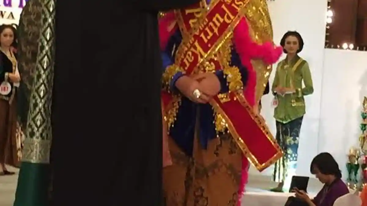 Putri Mantan Bupati Kendal Ini Raih Dua Juara dalam Putri Citra Kartini 2017 Jawa Tengah