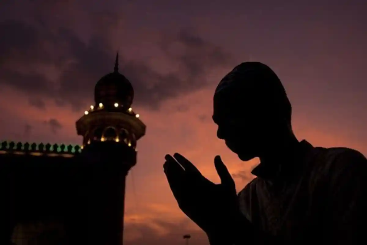 Kumpulan Bacaan Doa Awal Tahun dan Doa Akhir Tahun 2019, Catat Waktu yang Tepat untuk Melafakannya