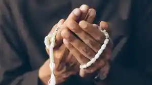 Perbanyak-Sholawat-di-Hari-Jumat-Berikut-Sejumlah-Keutamaannya.jpg