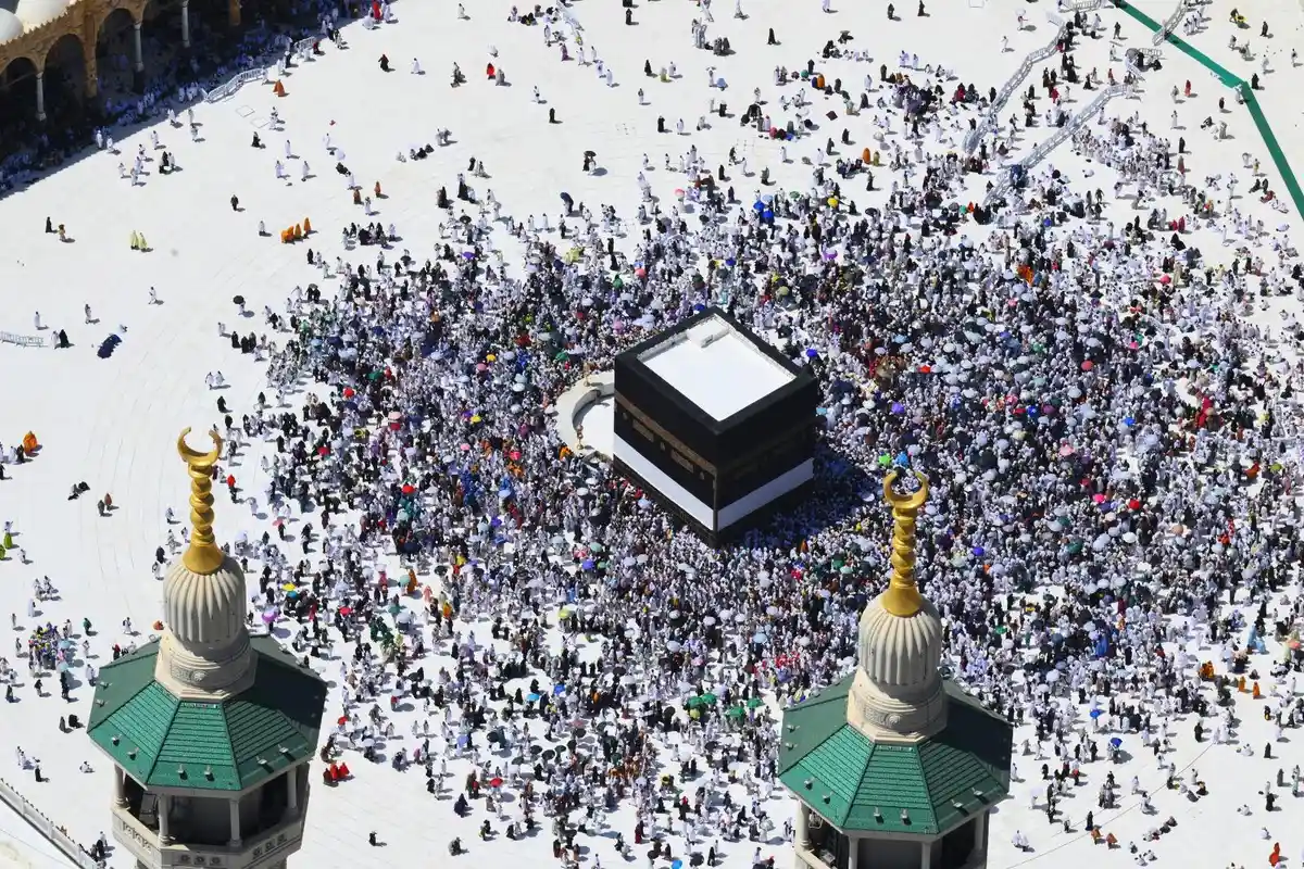 Suhu Mekkah Capai 50 Derajat Celcius, Jemaah Haji Indonesia Diimbau Simpan Energi untuk Puncak Haji