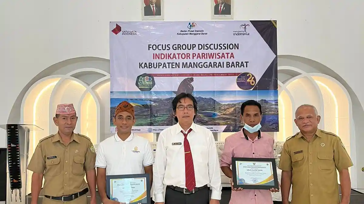 Prima Hotel dan Golo Hilltop Hotel Raih Penghargaan BPS Manggarai Barat