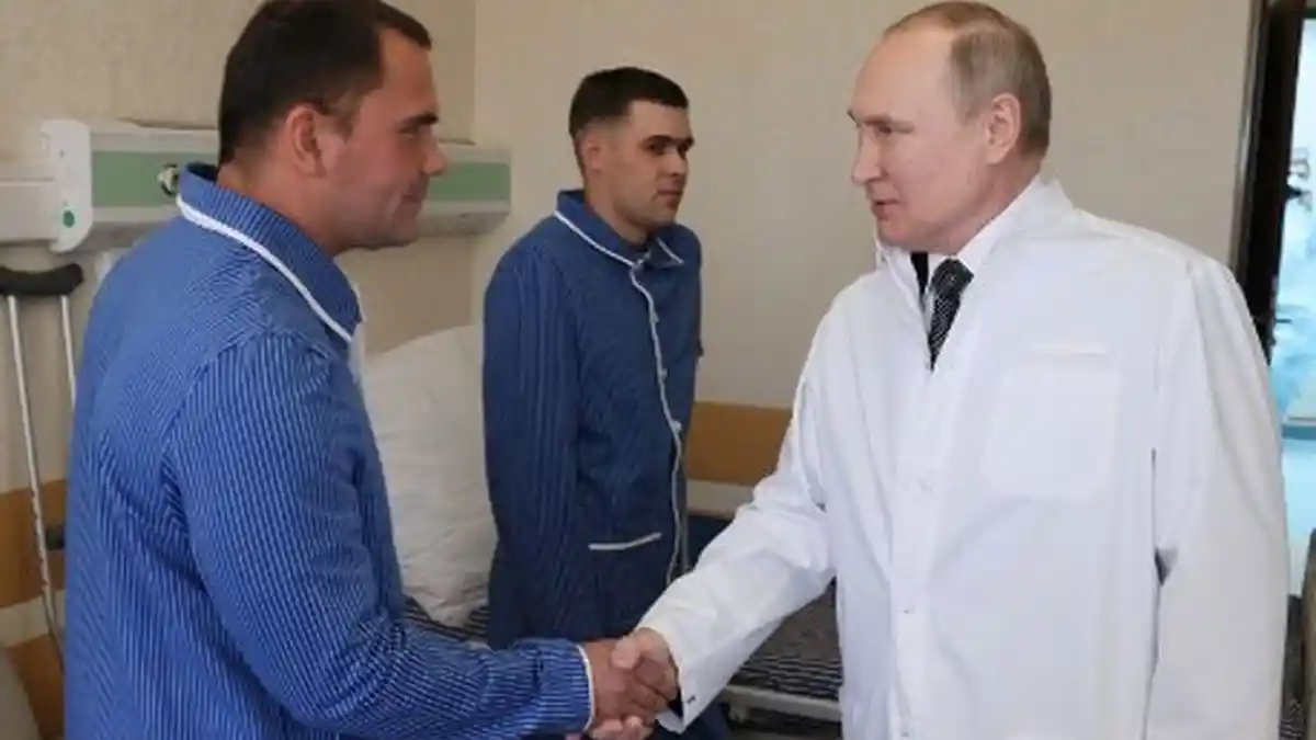 Putin Beri Santunan Rp1,17 Miliar Keluarga dari Tentara Rusia yang Tewas di Ukraina