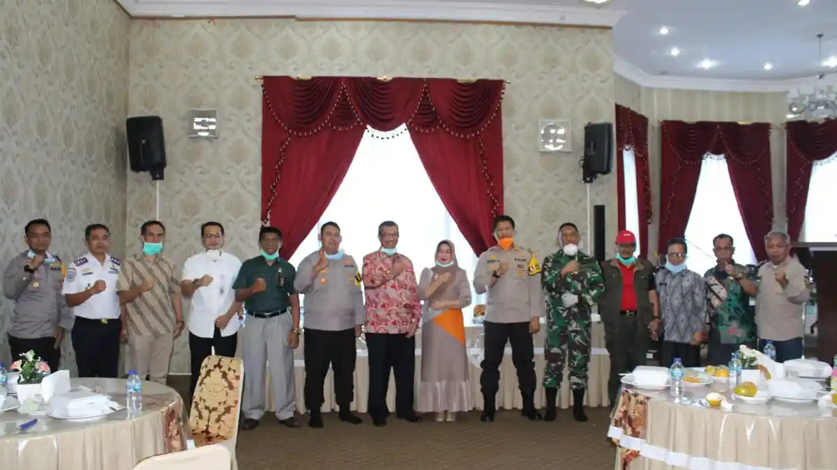 Forkopimda Kabupaten Solok Bahas Soal Pembatasan Sosial Berskala Besar