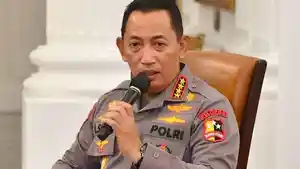 Kapolri-Jenderal-Listyo-Sigit-Prabowo-menegaskan-akan-memotong.jpg