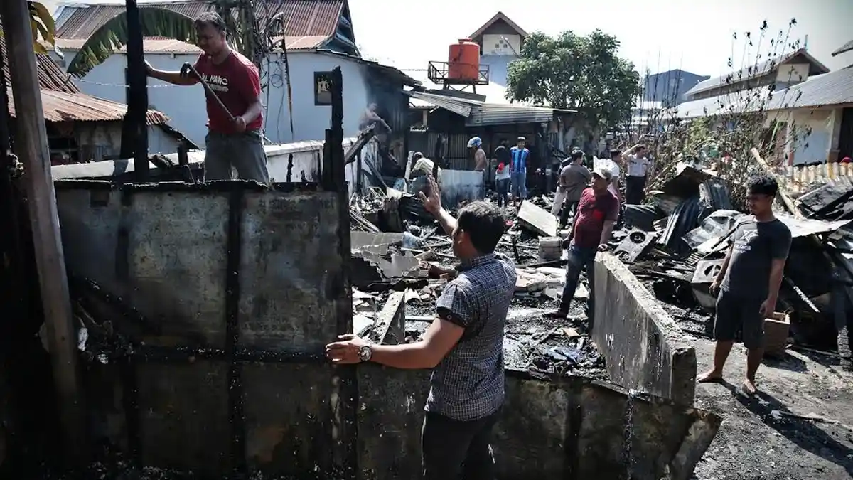 FOTO: Pasca Kebakaran Pasar Pabaeng-baeng Makassar